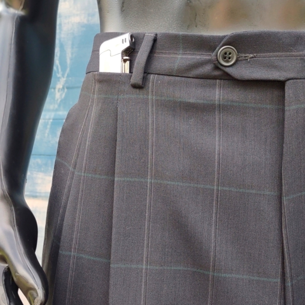 Vintage Men's Pure Virgin Wool/Windowpane Luxury Trousers. 👖